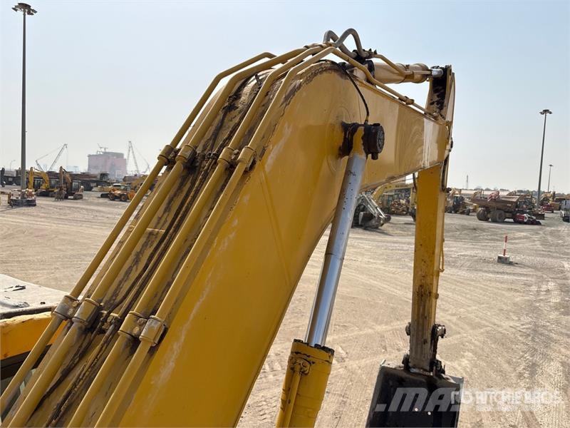 Komatsu PC220-7 履带挖掘机