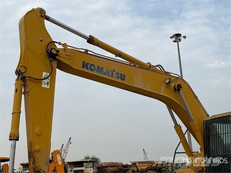 Komatsu PC220-7 履带挖掘机