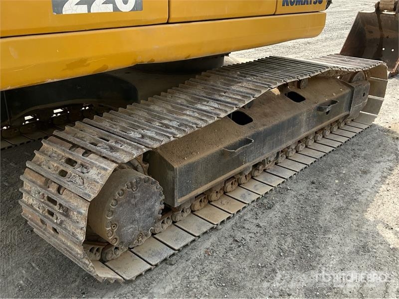 Komatsu PC220-7 履带挖掘机