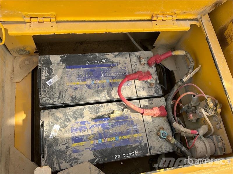 Komatsu PC220-7 履带挖掘机