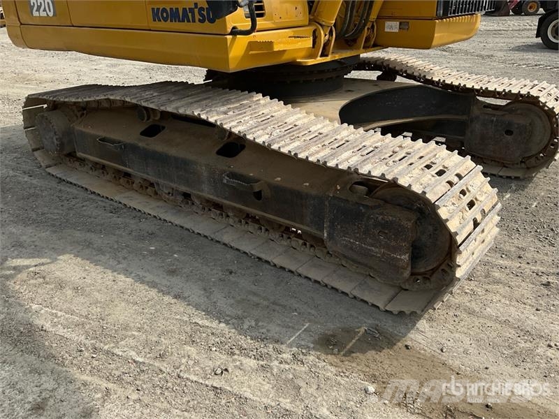 Komatsu PC220-7 履带挖掘机