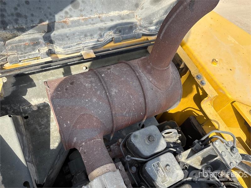 Komatsu PC220-7 履带挖掘机