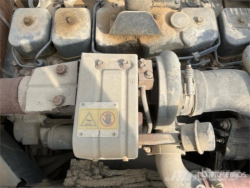 Komatsu PC220-7 履带挖掘机