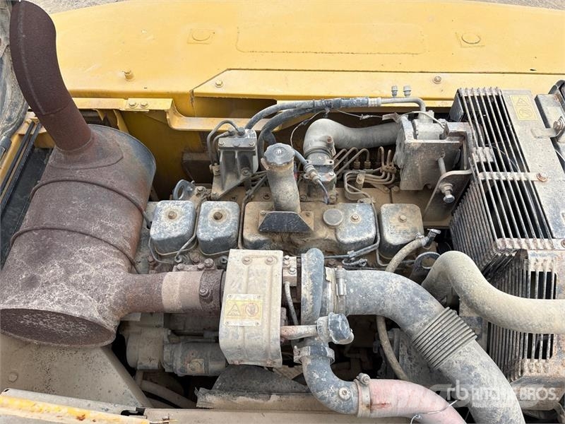 Komatsu PC220-7 履带挖掘机