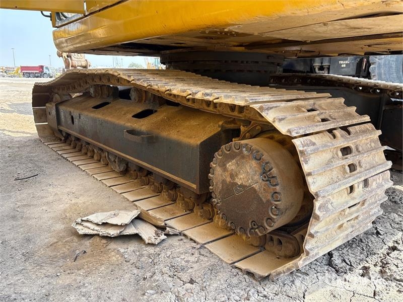 Komatsu PC220-7 履带挖掘机