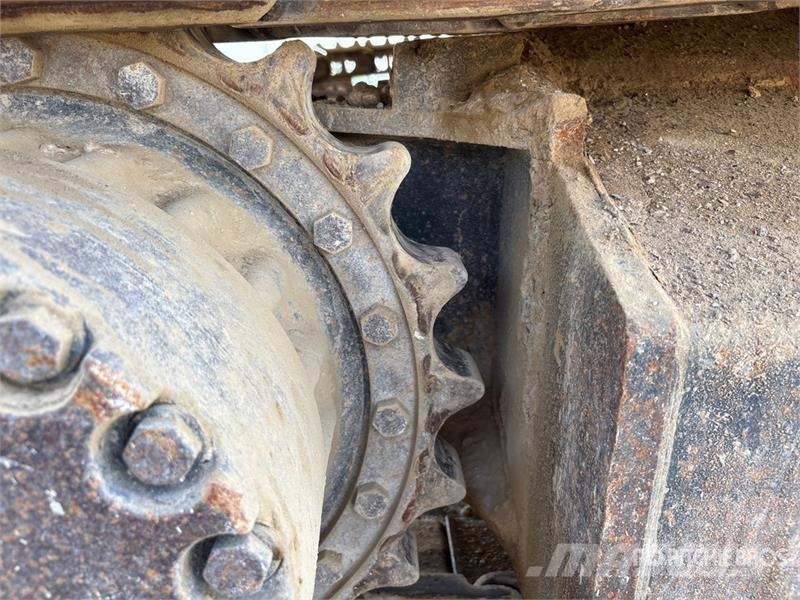 Komatsu PC220-7 履带挖掘机