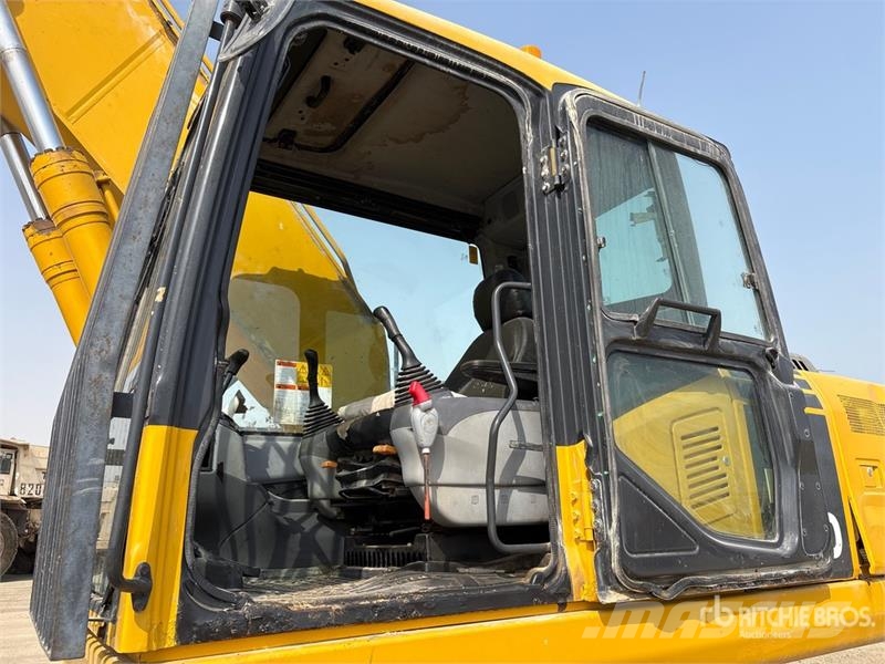 Komatsu PC220-7 履带挖掘机