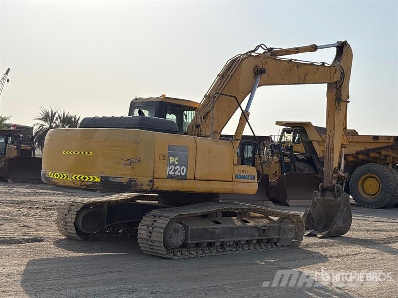 Komatsu PC220-7 حفارات زحافة