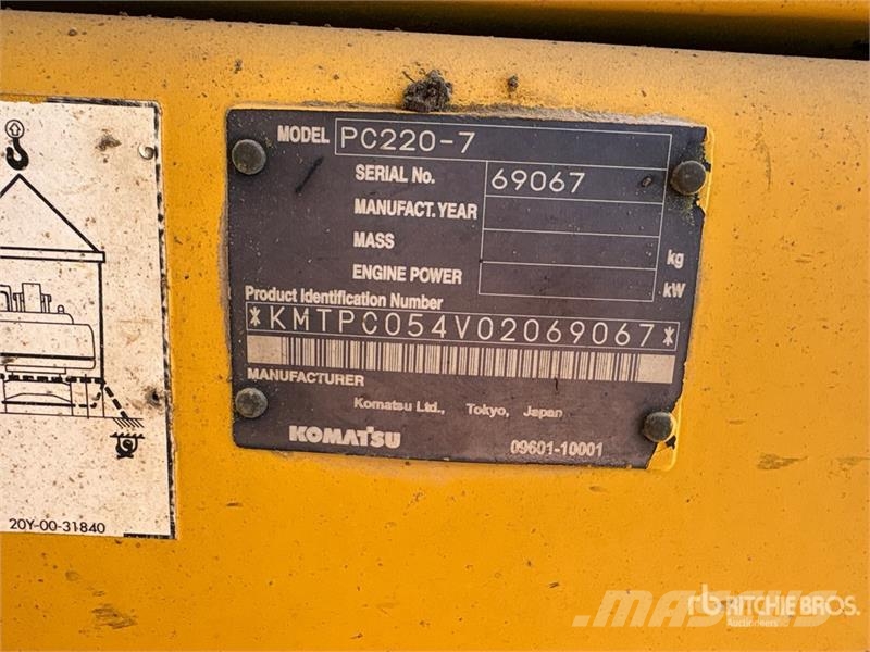 Komatsu PC220-7 حفارات زحافة