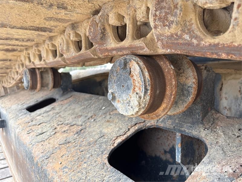 Komatsu PC220-7 履带挖掘机