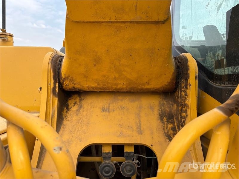 Komatsu PC220-7 履带挖掘机