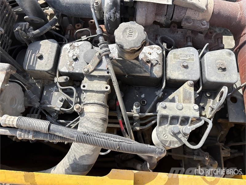 Komatsu PC220-7 履带挖掘机
