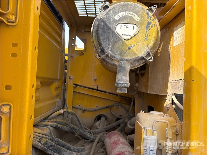 Komatsu PC220-7 履带挖掘机