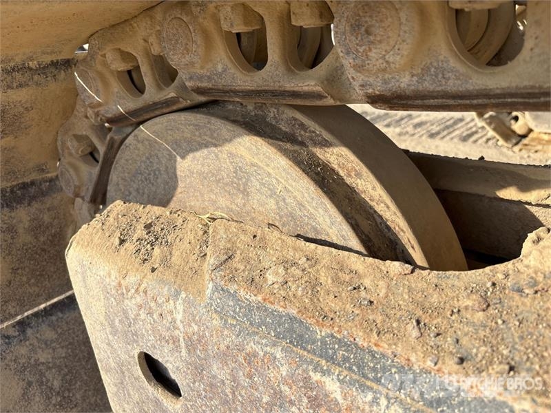 Komatsu PC220-7 حفارات زحافة
