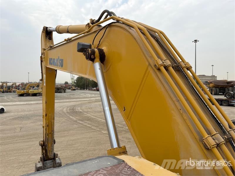 Komatsu PC220-7 履带挖掘机
