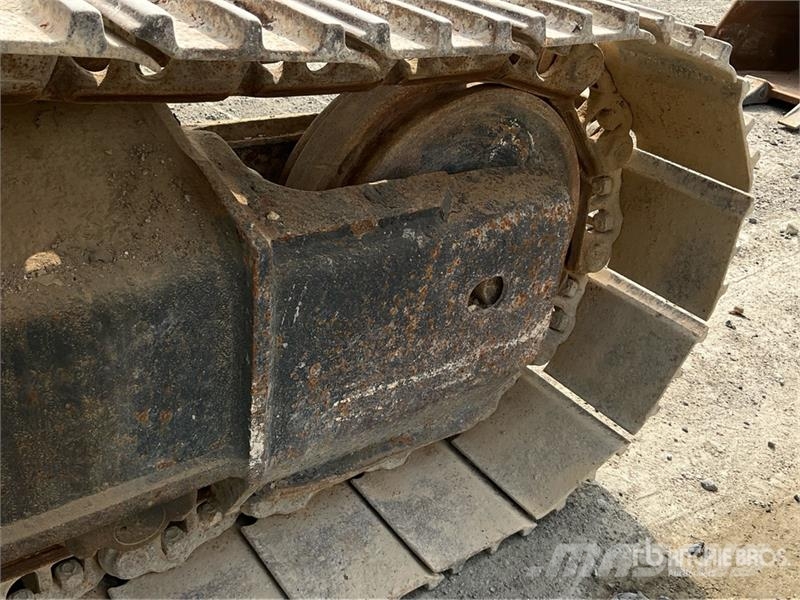 Komatsu PC220-7 履带挖掘机