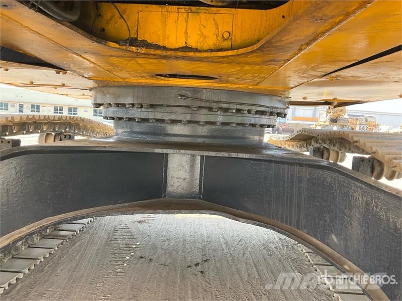Komatsu PC400-7 Tracked Excavator Roomikekskavaatorid
