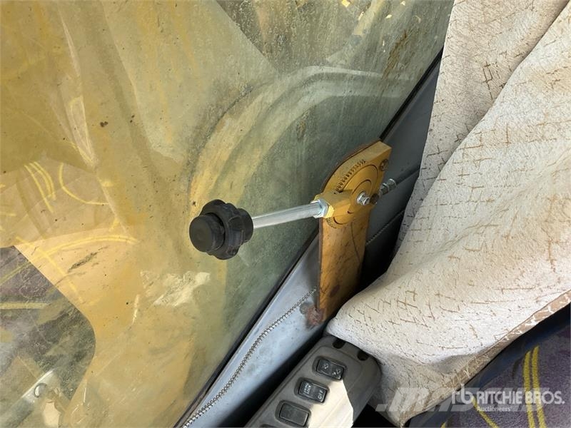 Komatsu PC400-7 Tracked Excavator Roomikekskavaatorid