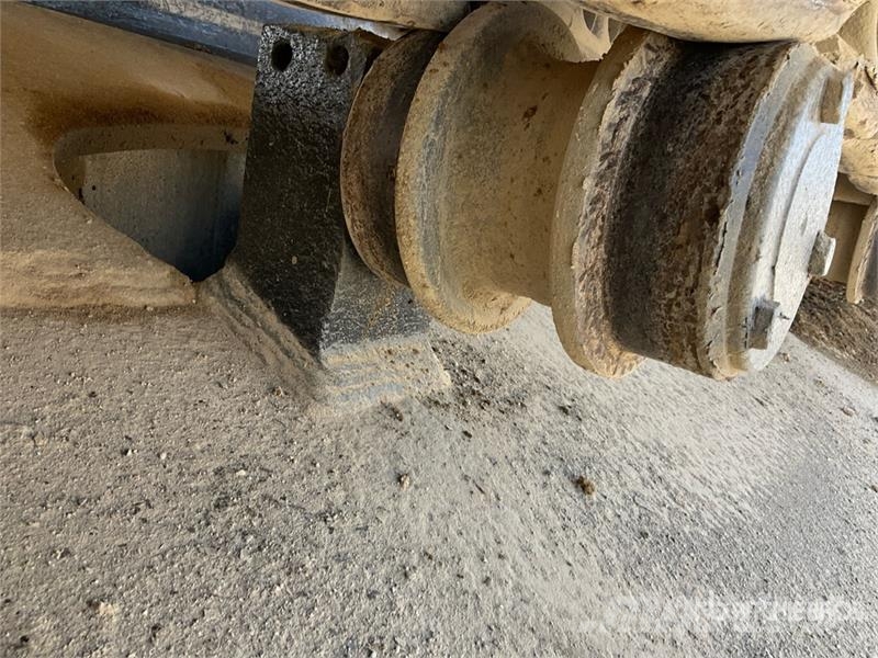 Komatsu PC400-7 Tracked Excavator Roomikekskavaatorid