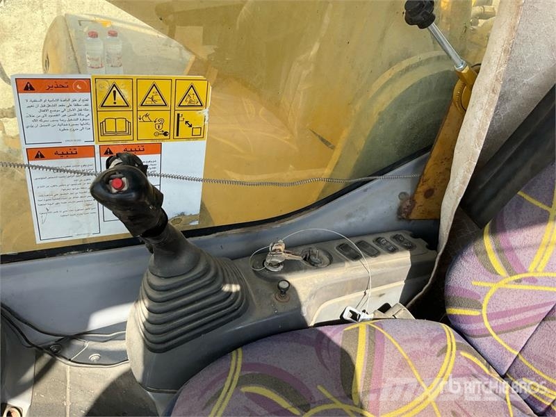 Komatsu PC400-7 Tracked Excavator Roomikekskavaatorid