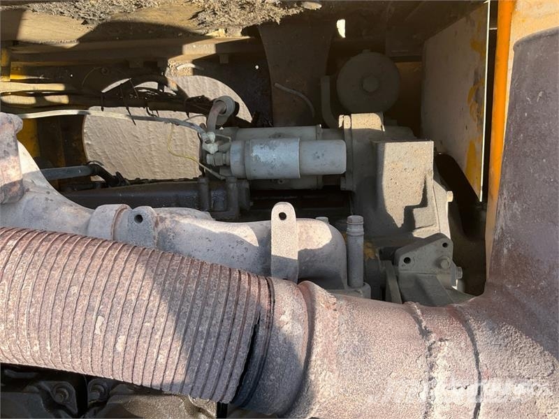 Komatsu PC400-7 Tracked Excavator Roomikekskavaatorid