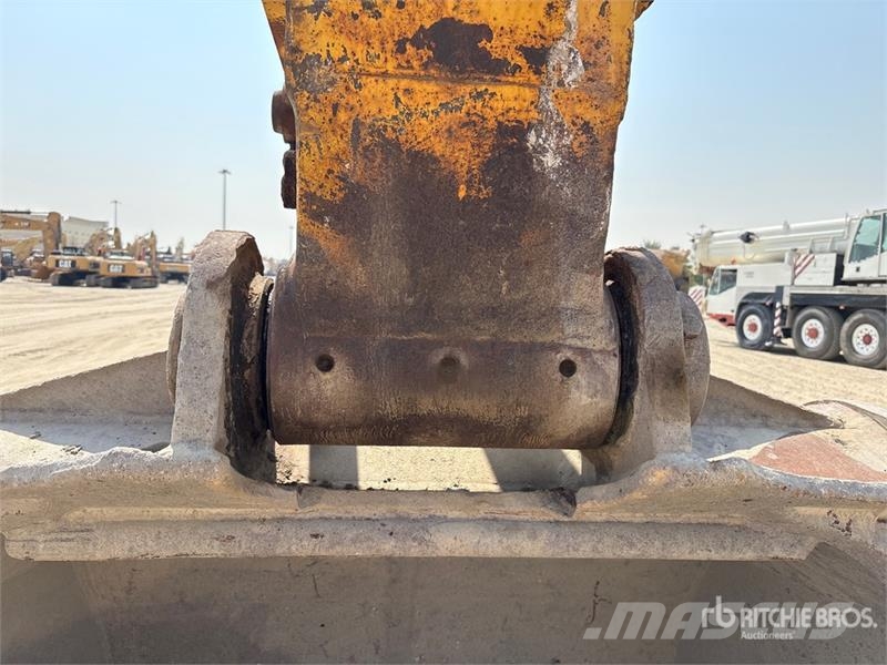 Komatsu PC400 Tracked Excavator حفارات زحافة