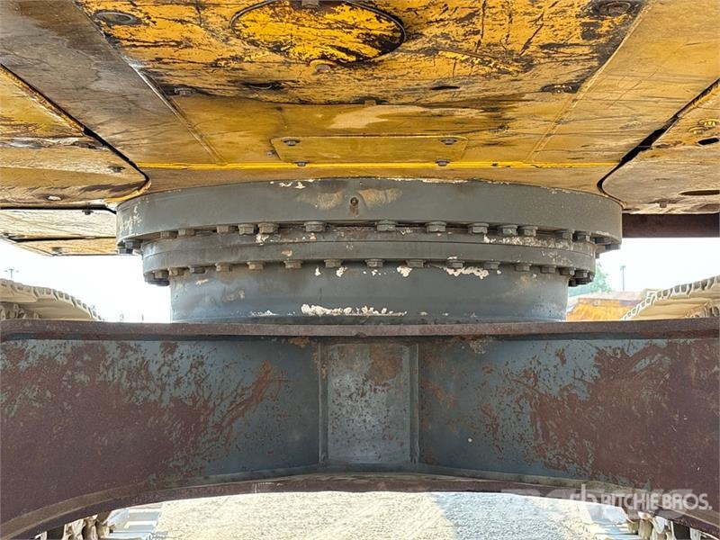 Komatsu PC400 Tracked Excavator حفارات زحافة