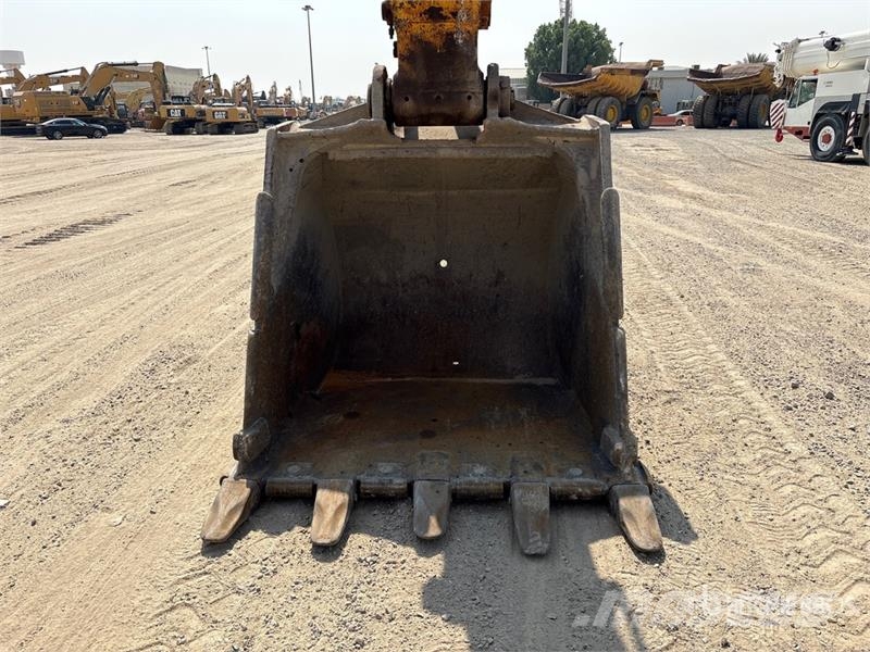 Komatsu PC400 Tracked Excavator حفارات زحافة