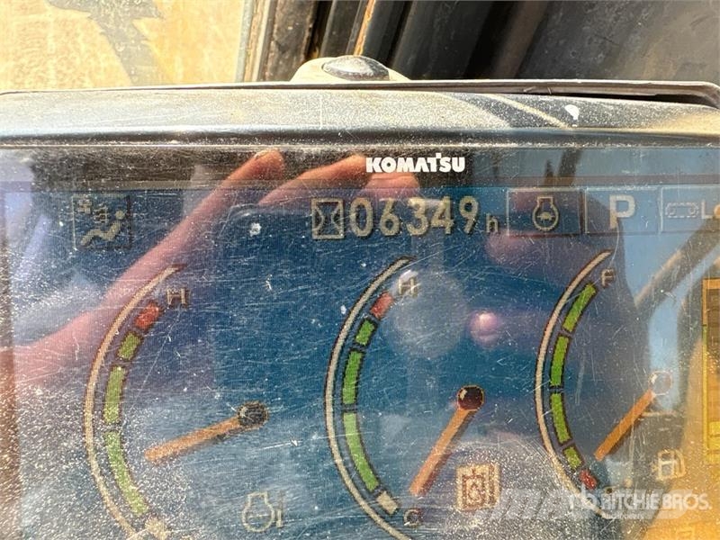 Komatsu PC400 Tracked Excavator حفارات زحافة