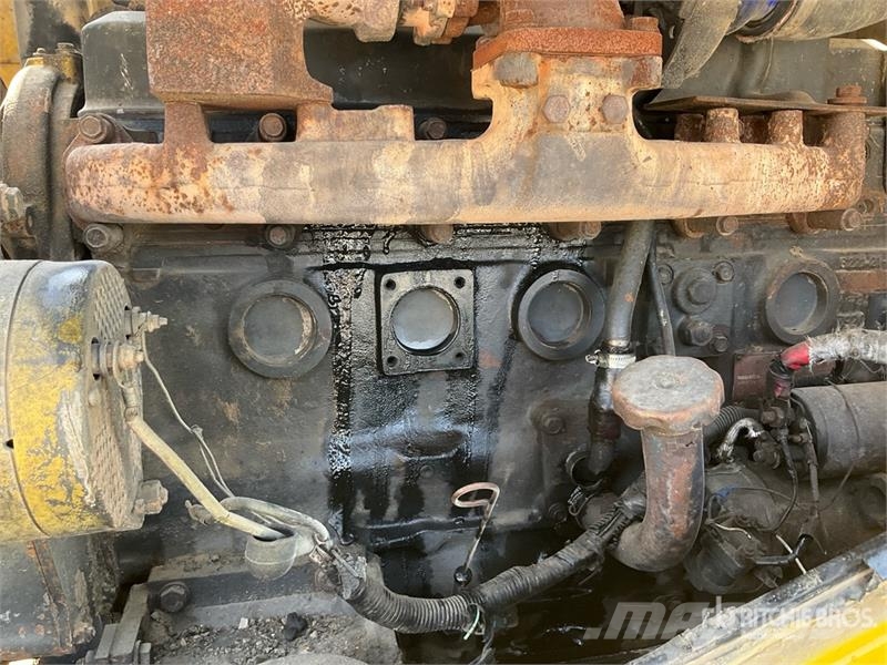 Komatsu WA420-3 Gumikerekes homlokrakodók