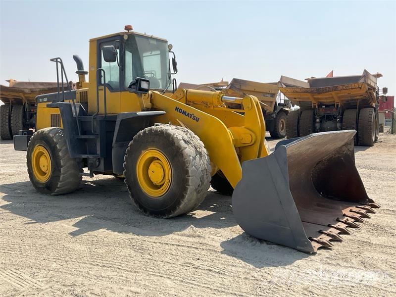 Komatsu WA420-3 Gumikerekes homlokrakodók