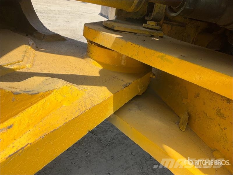 Komatsu WA420-3 Gumikerekes homlokrakodók
