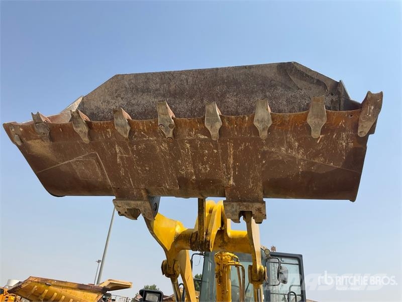Komatsu WA420-3 Gumikerekes homlokrakodók