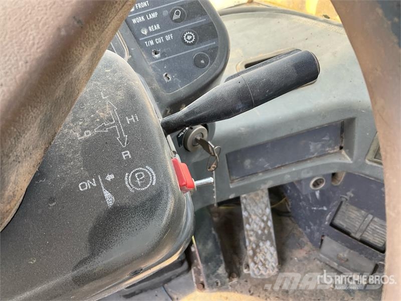 Komatsu WA420-3 Gumikerekes homlokrakodók