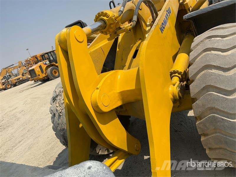 Komatsu WA420-3 Gumikerekes homlokrakodók