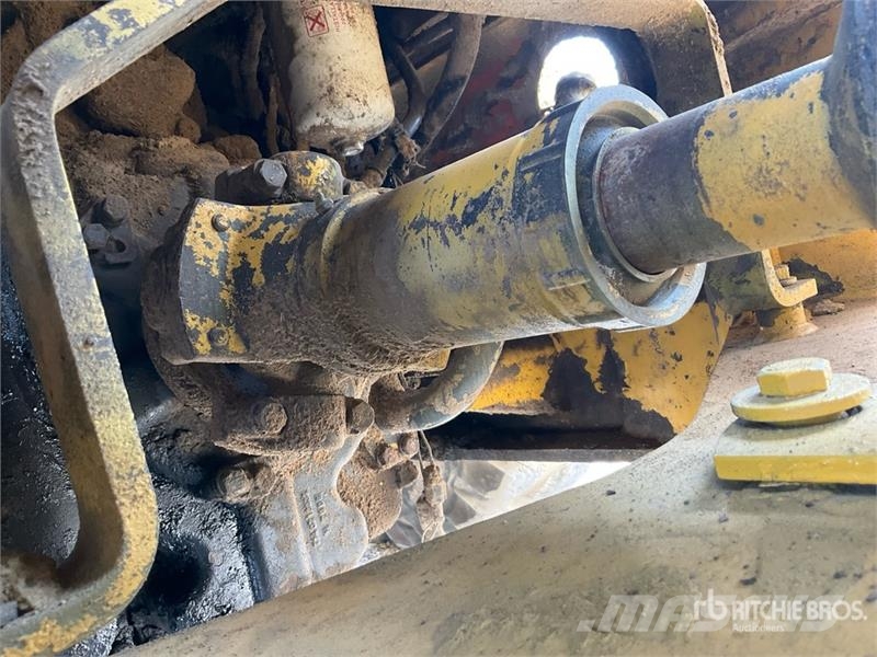 Komatsu WA420-3 Gumikerekes homlokrakodók
