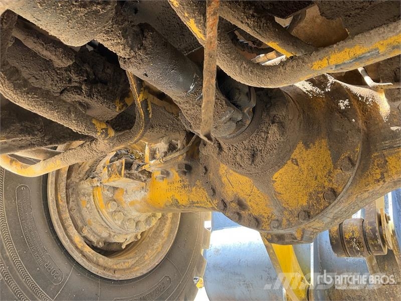 Komatsu WA420-3 Gumikerekes homlokrakodók