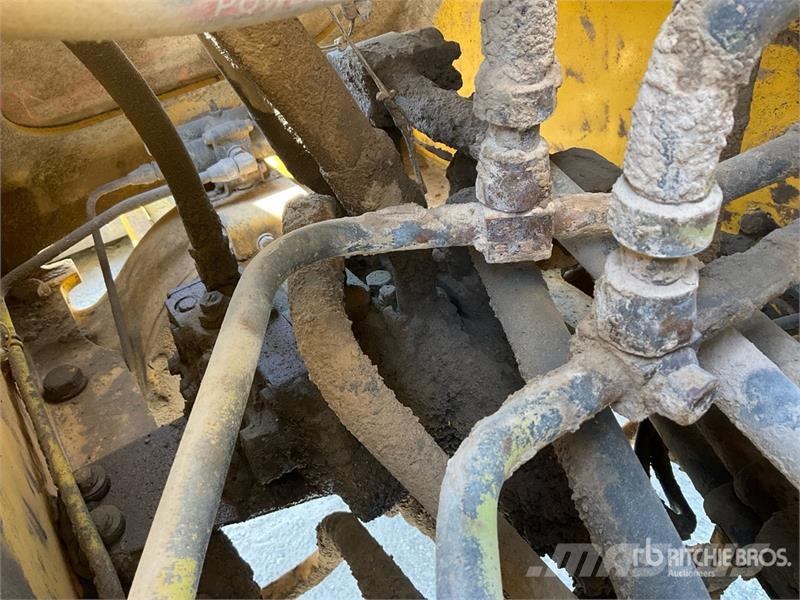 Komatsu WA420-3 Gumikerekes homlokrakodók