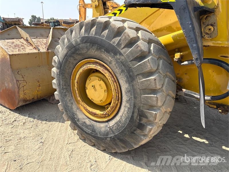 Komatsu WA470-3 Wheel Loader Rataslaadurid