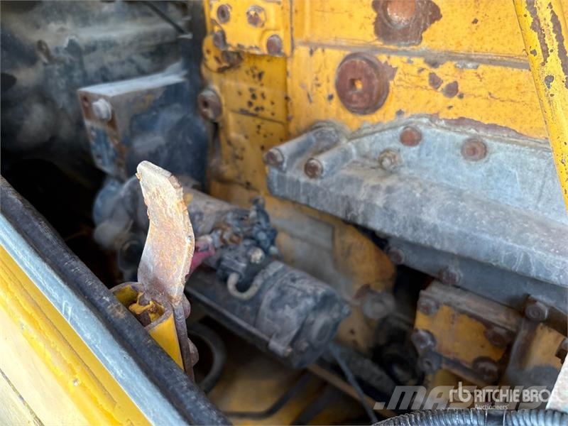 Komatsu WA470-3 Wheel Loader Rataslaadurid
