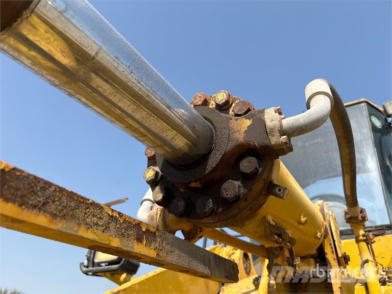 Komatsu WA470-3 Wheel Loader Rataslaadurid