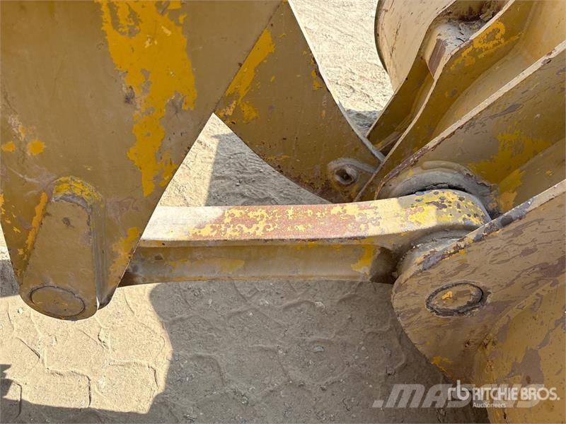 Komatsu WA470-3 Wheel Loader Rataslaadurid