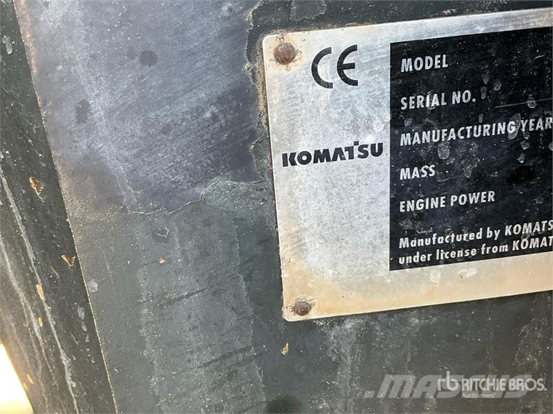 Komatsu WA470-5 لوادر بعجل