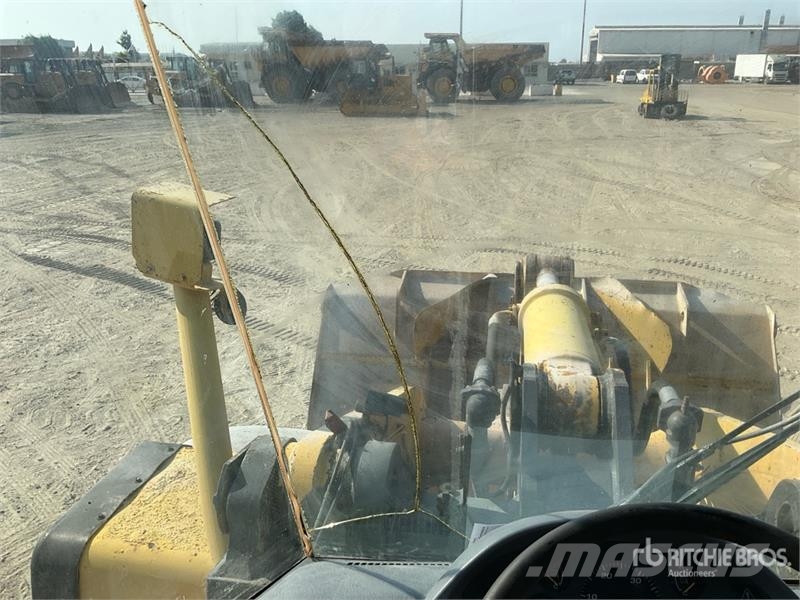 Komatsu WA470-5 لوادر بعجل