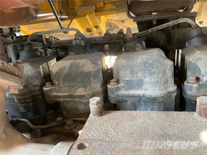 Komatsu WA470-5 لوادر بعجل