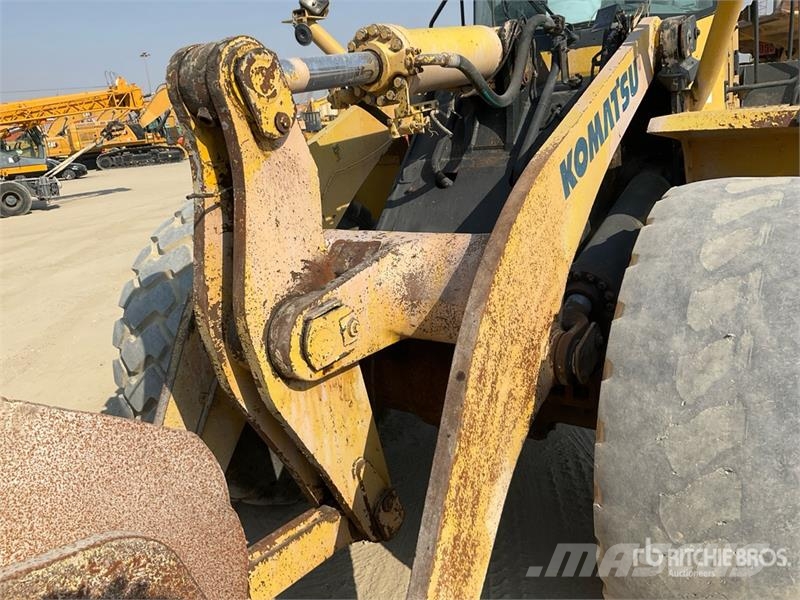 Komatsu WA470-5 لوادر بعجل