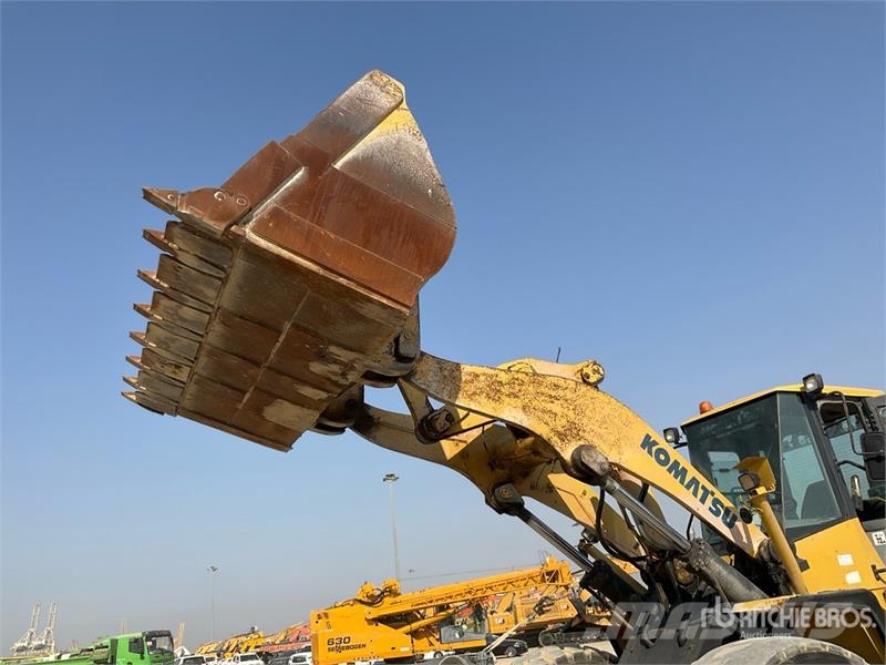 Komatsu WA470-5 لوادر بعجل