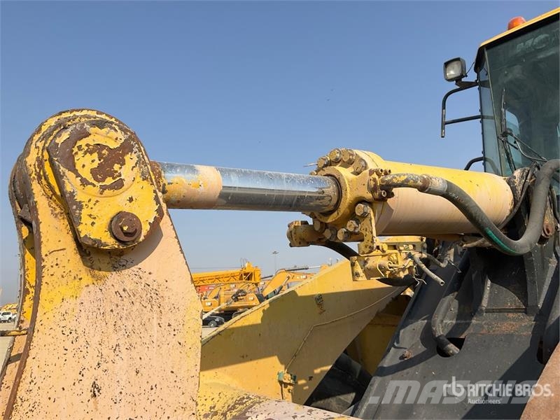 Komatsu WA470-5 لوادر بعجل