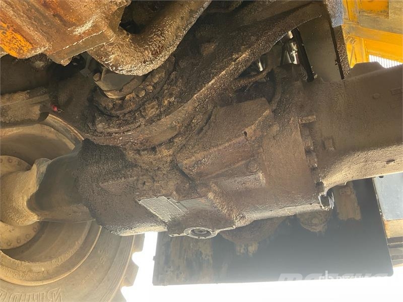 Komatsu WA470-5 Wheel Loader Utovarivači na kotačima