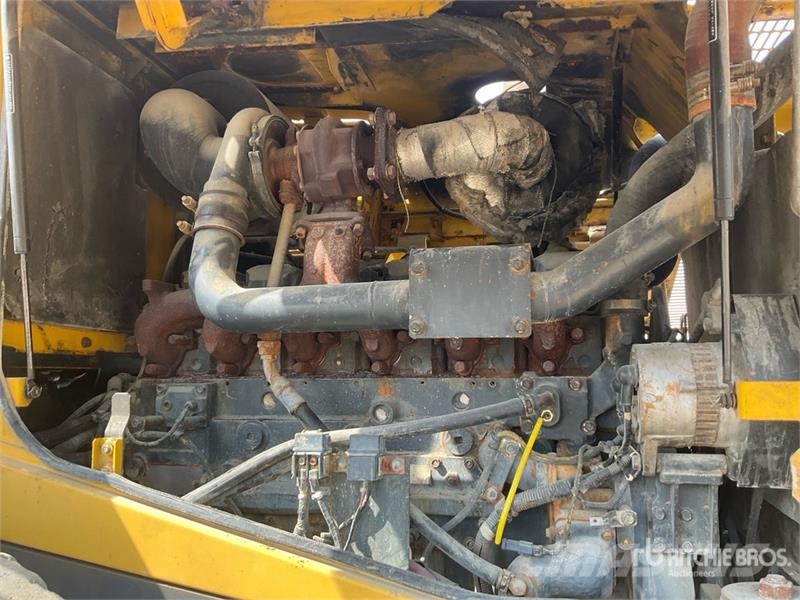 Komatsu WA470-5 Wheel Loader Utovarivači na kotačima